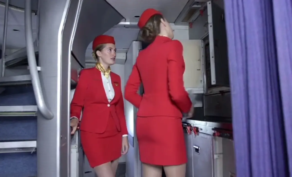 《法国空姐2019(多塞尔航空)》资源下载-法国空姐免费观看全集-高清完整版在线播放