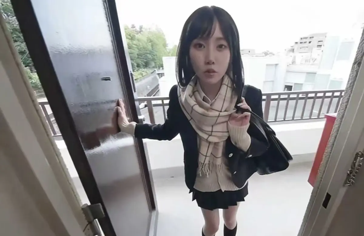 泡在我家的辣妹-真人版全集免费观看-满天星系列未删减高清版在线播放-《泡在我家的辣妹-真人版》1080P蓝光画质无广告