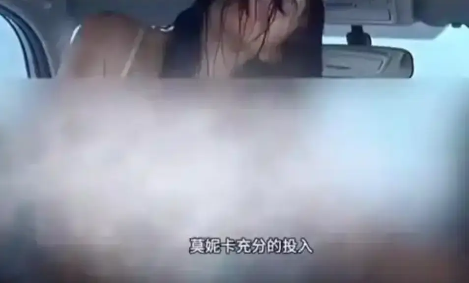 《爱我几何》高清完整版未删减在线观看-法国爱情电影《爱我几何》免费播放-经典爱情片HD中字1080P