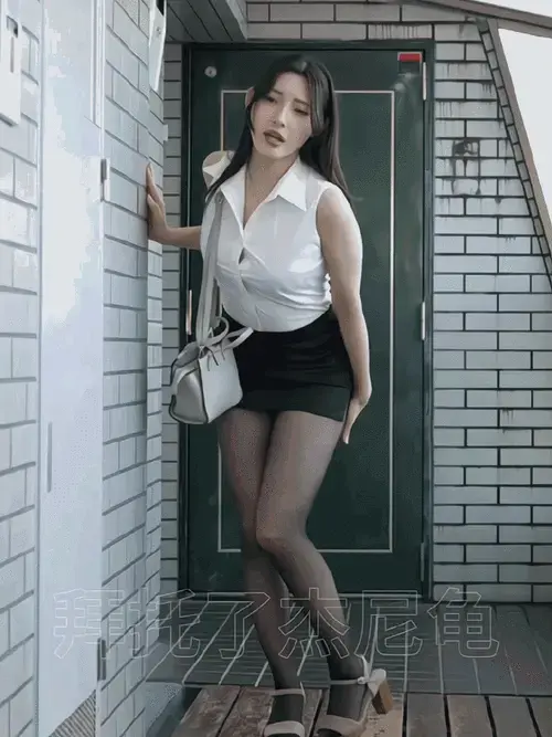 《森泽佳奈》1080P蓝光全集高清收藏 - 从新人到女王14年蜕变作品合集 - 资源下载与正版观看指南